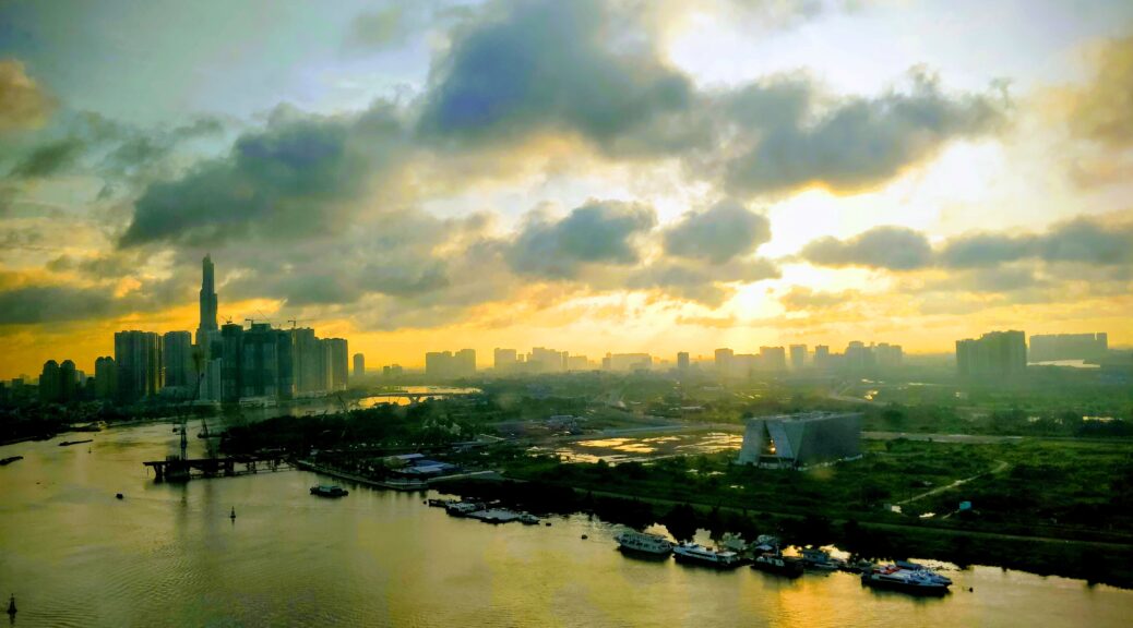 Liberty Central Saigon Riverside Hotel - Morning View